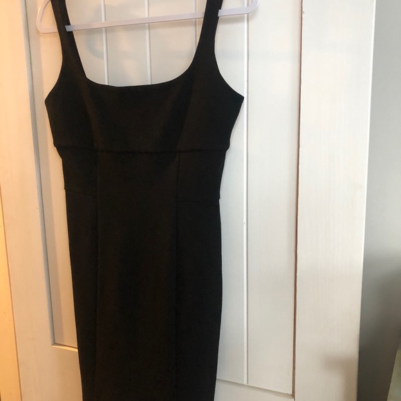 Diane Von Furstenberg... little black dress - Picture 5 of 15